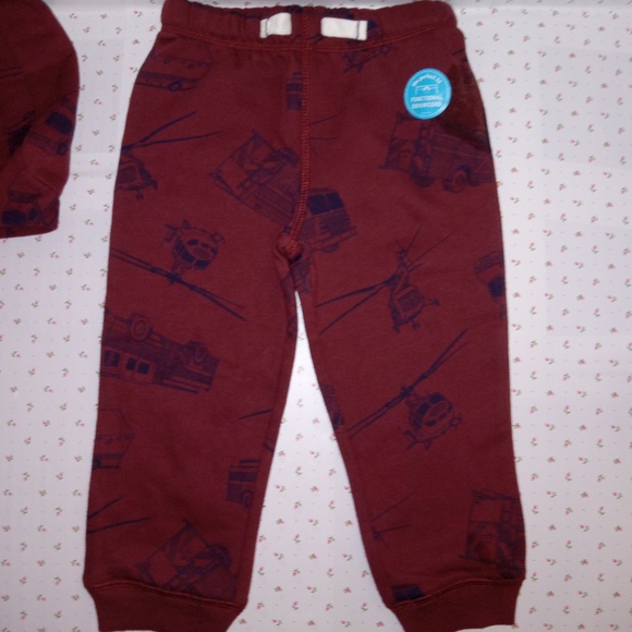 CARTER"s:  Baby Boy's FIRETRUCK Zip-Up Fleece Hoodie and Joggers - Picture 5 of 7